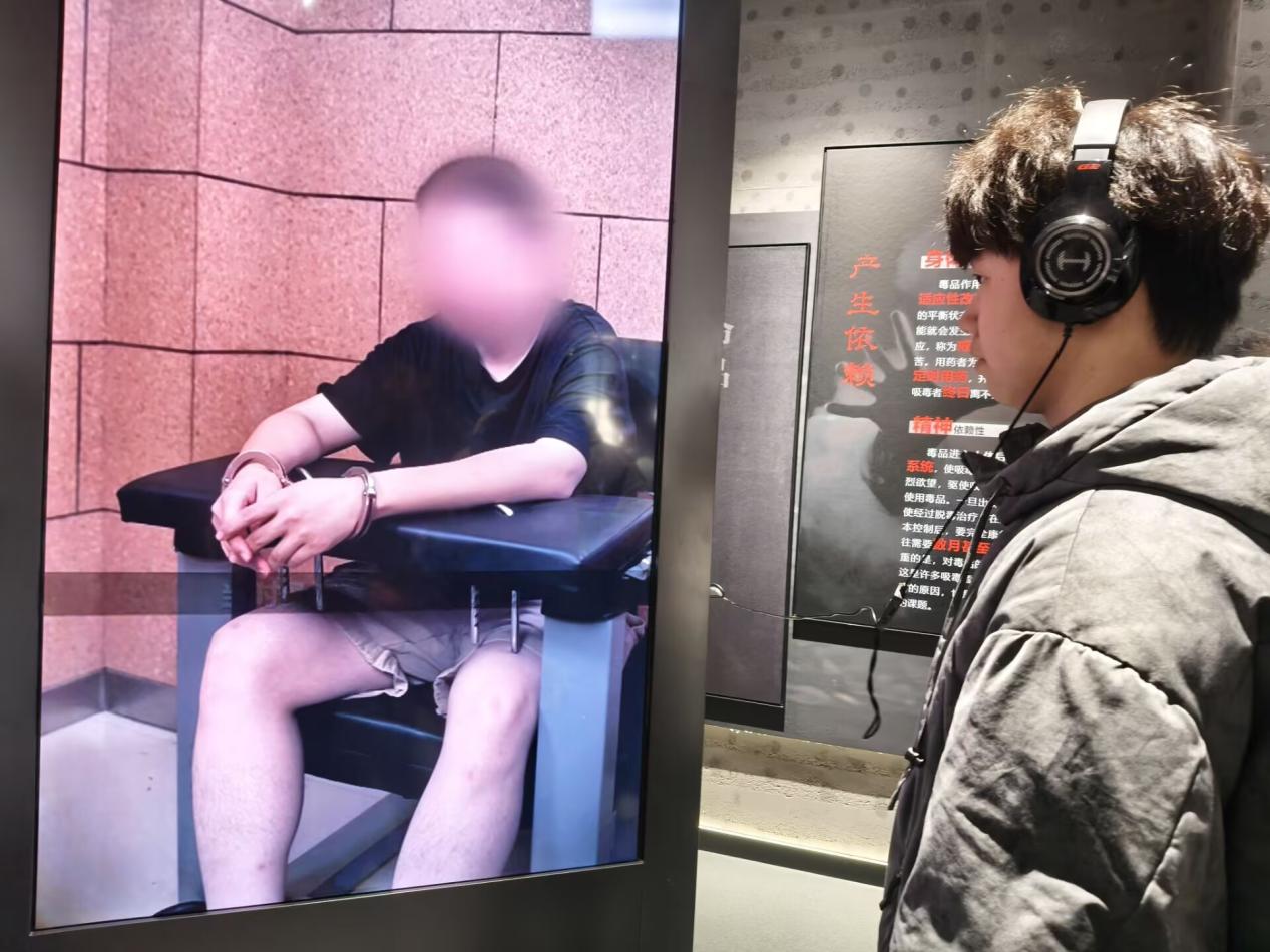 7D1ED37BD90A73FB393F9A024E996746